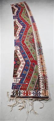 Karamani, - Teppiche für Einrichter und Sammler