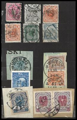 Briefstück/gestempelt/Poststück - Interess. Partie Perfins Österr. ab 1883, - Briefmarken und Ansichtskarten